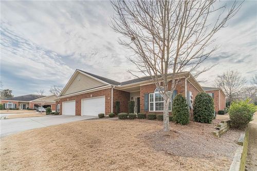 183 Senior Cir, Gainesville, GA, 30501-1481 | Card Image