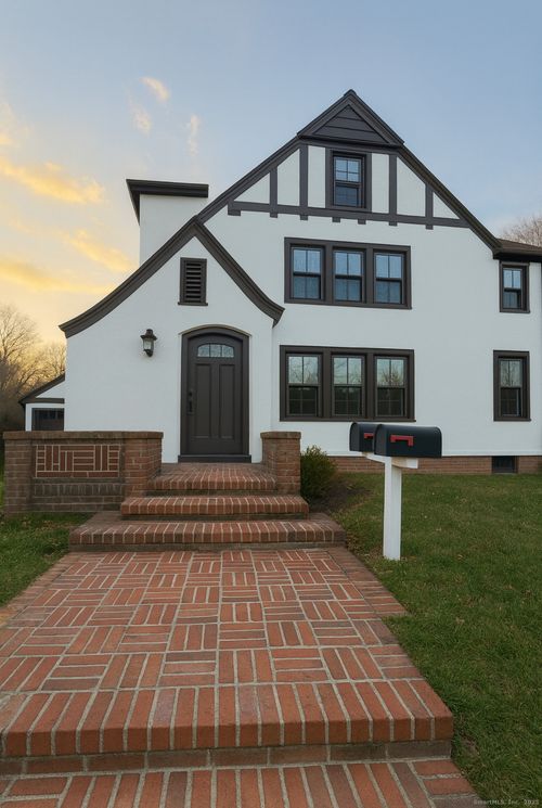 apt-1-40 Rogers St, Branford, CT, 06405-3696 | Card Image