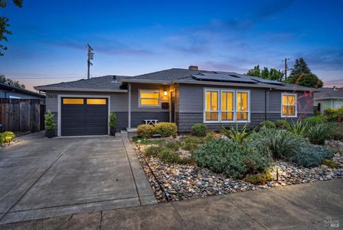 2613 Village Side Dr, Santa Rosa, CA, 95405-6849 | Card Image