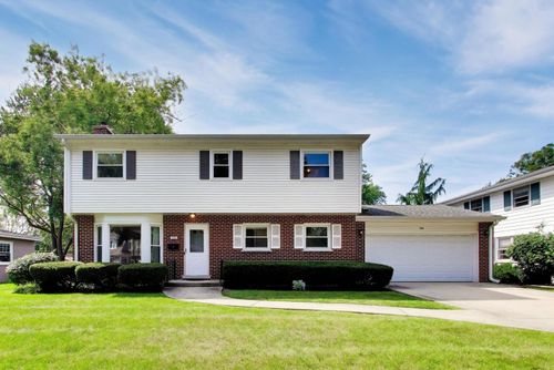 228 S Dwyer Avenue, Arlington Heights, IL, 60005 | Card Image