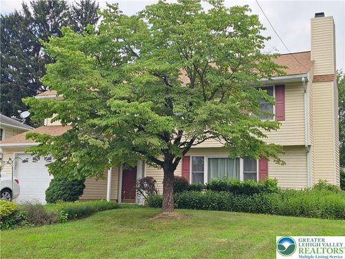 2873 Washington St, Palmer Twp, PA, 18045-2559 | Card Image