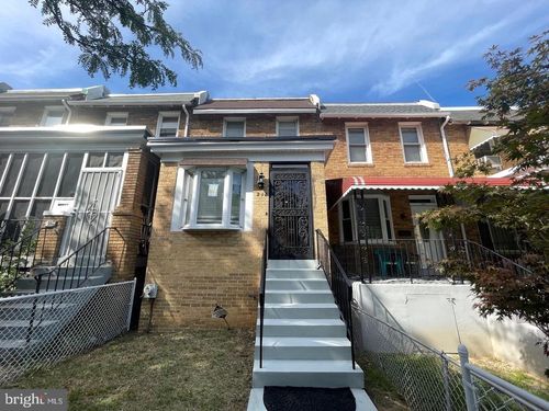 218 Bryant St Ne, WASHINGTON, DC, 20002-1120 | Card Image