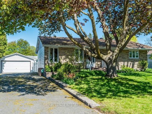 55 Overlake Dr, Nepean, ON, K2E5V4 | Card Image