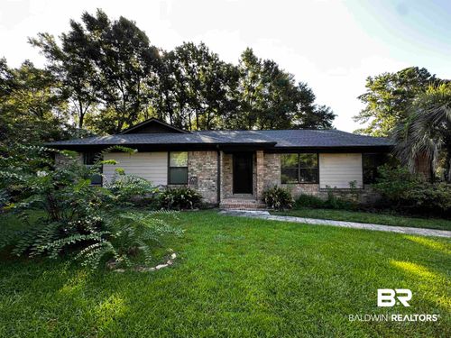 106 Lively Cir, Daphne, AL, 36526-7049 | Card Image