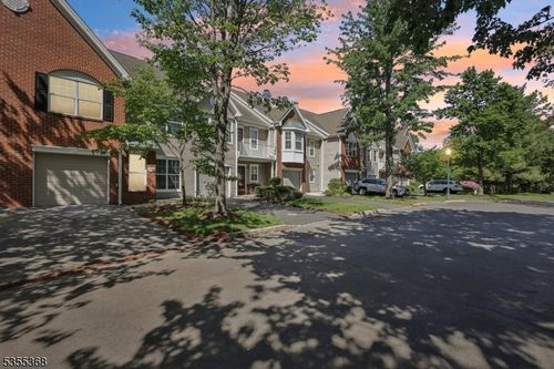 4703 Patterson St, Bridgewater, NJ, 08807-5542 | Card Image