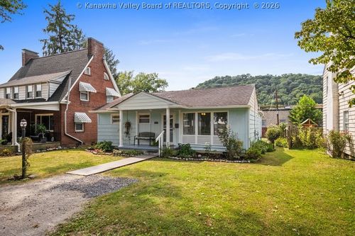 4215 Noyes Ave, Charleston, WV, 25304-1711 | Card Image