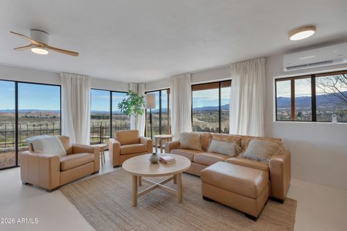 695 Cliffside Dr, Clarkdale, AZ, 86324-3142 | Card Image