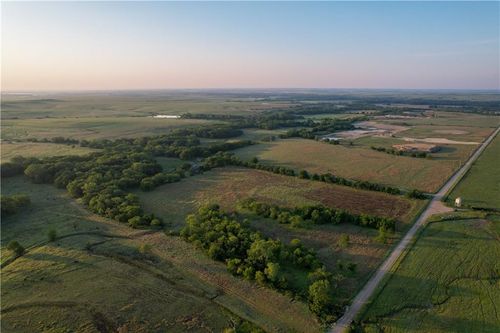 2359 Gp Rd, Elmdale, KS, 66850-9797 | Card Image