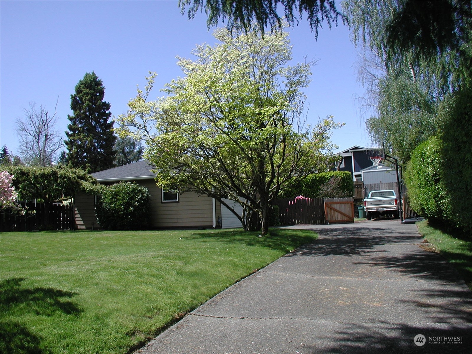 9th Ave, Seattle, WA 98106