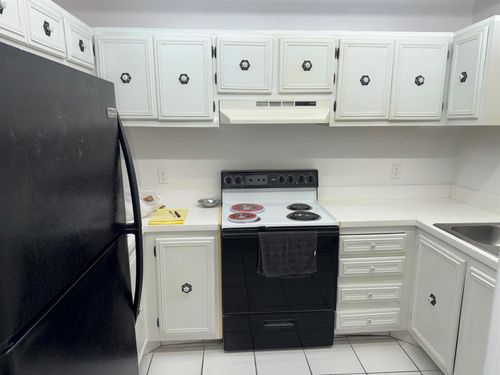 306-9450 Live Oak Place, Davie, FL, 33324 | Card Image