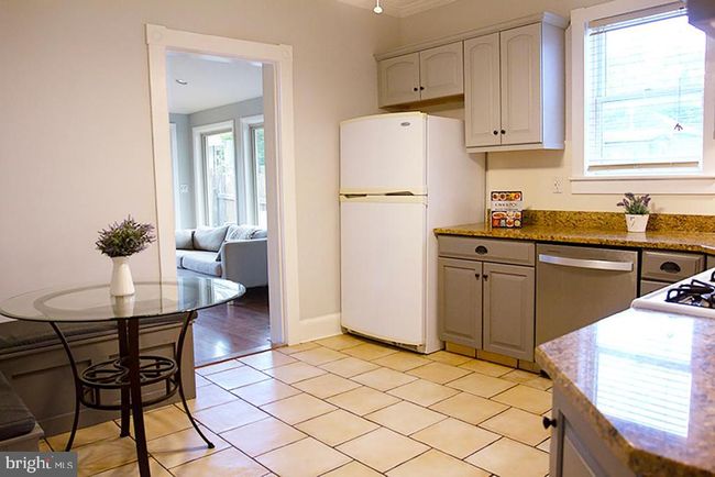736 Seitz St, Home with 3 bedrooms, 2 bathrooms and null parking in EASTON PA | Image 12