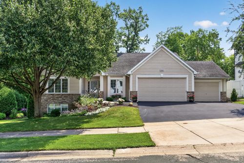 506 Hawthorne Woods Dr, Eagan, MN, 55123-3059 | Card Image