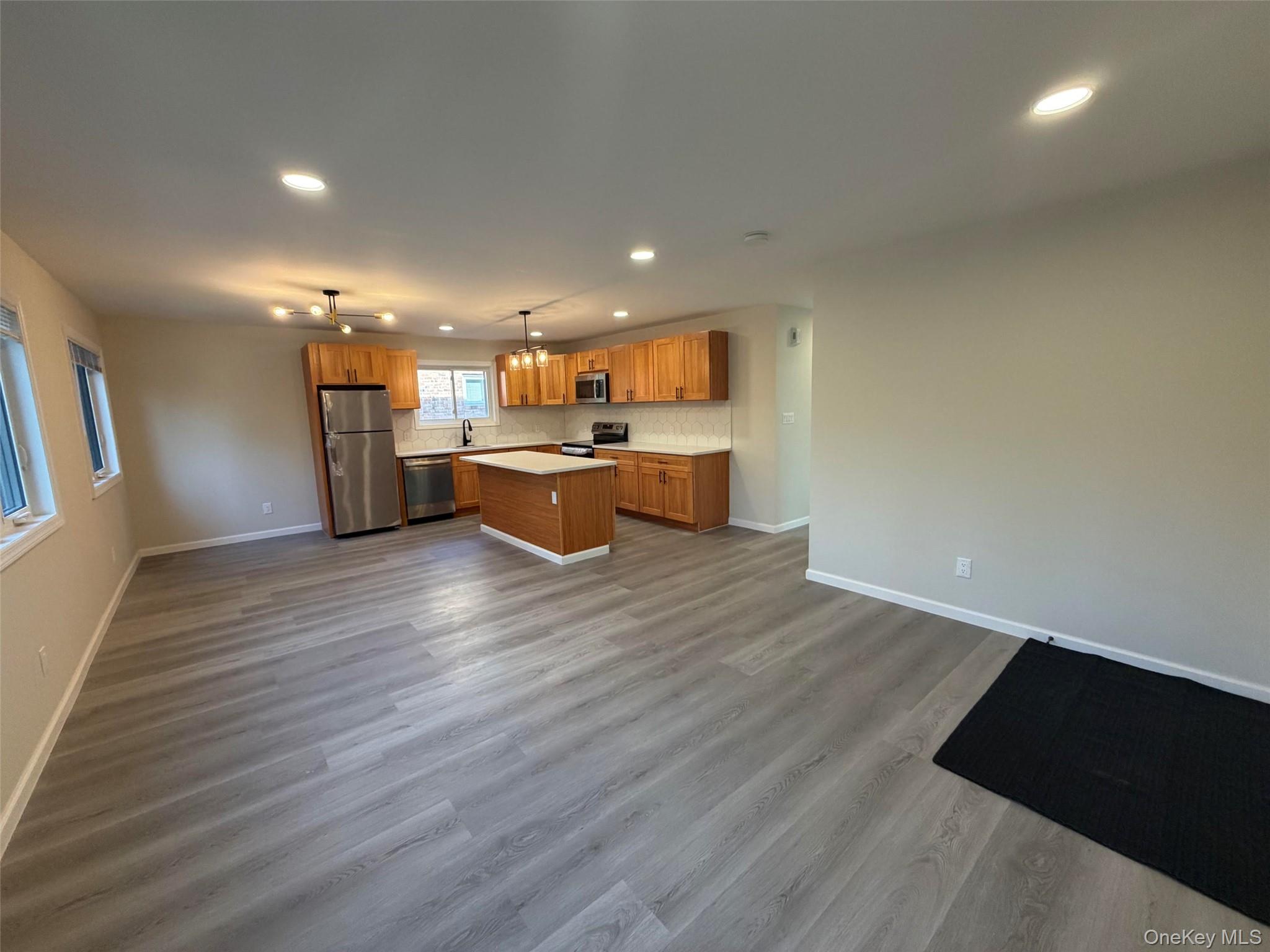 Residential Lease in North Hempstead 3