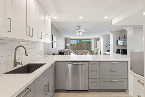 301-4030 W Palm Aire Dr, Pompano Beach, FL, 33069-4192 | Card Image