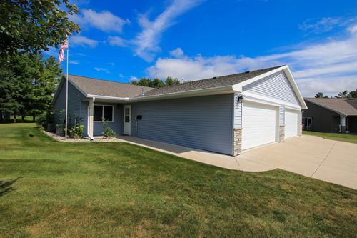 1819 Scenic Heights Ct Sw, Hutchinson, MN, 55350-2037 | Card Image