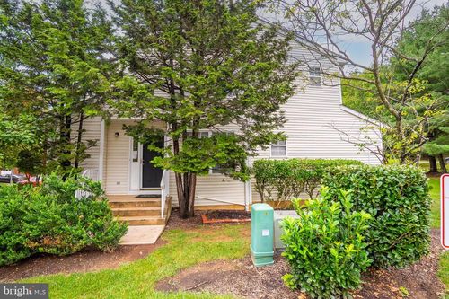 17 Taft Ct, PRINCETON, NJ, 08540-1663 | Card Image