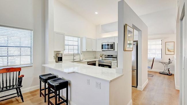 810 - 810 Congressional Way, Condo with 2 bedrooms, 2 bathrooms and null parking in Deerfield Beach FL | Image 6