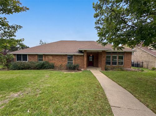 3434 Hightrail Ln, Garland, TX, 75043-1413 | Card Image
