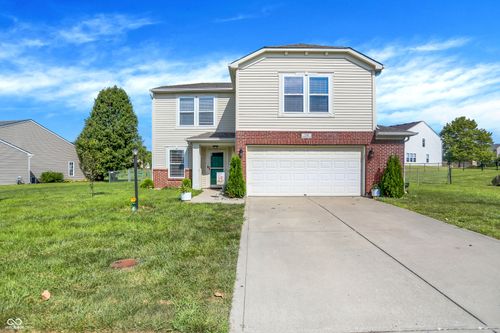 216 Creekside Dr, Danville, IN, 46122-9050 | Card Image