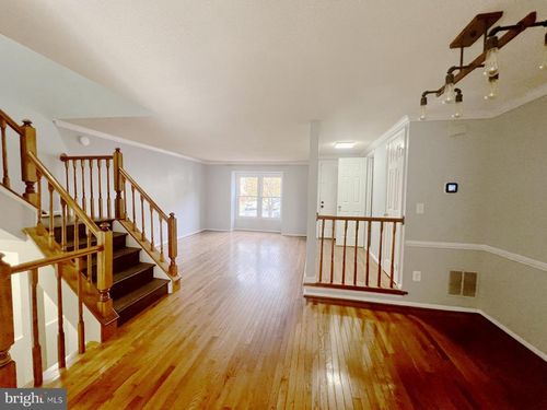 11570 Hill Meade Ln, WOODBRIDGE, VA, 22192-1158 | Card Image