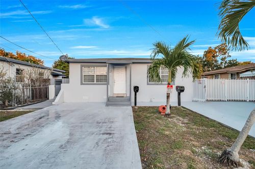 115 Nw 56th Ave, Miami, FL, 33126-4919 | Card Image