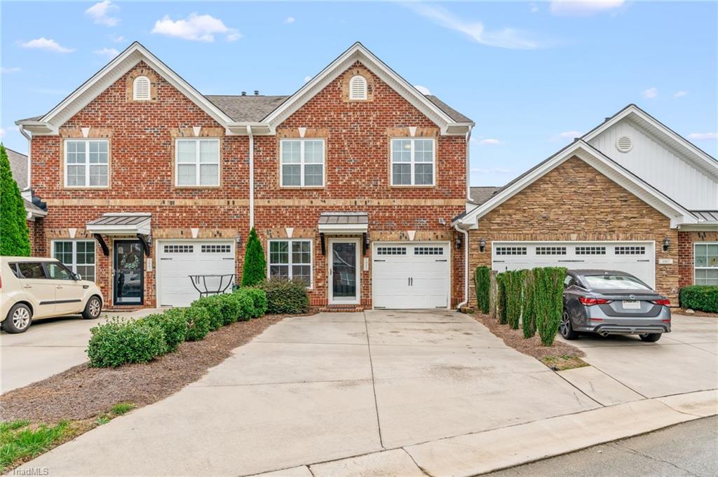 Queensbury Dr, Winston Salem, NC 27127