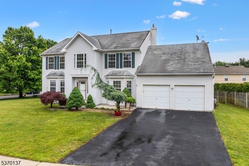 96 Lark Dr, South River, NJ, 08882-2608 | Card Image