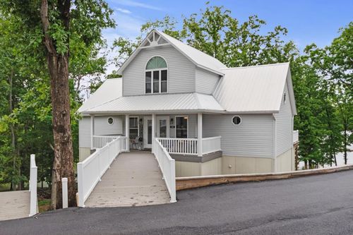 520 Yacht Dr, Grand Rivers, KY, 42045 | Card Image