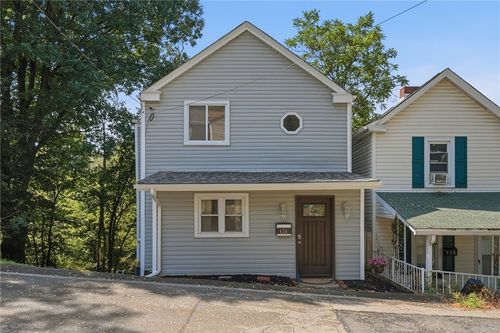 136 Varney St, Ross Twp, PA, 15202 | Card Image