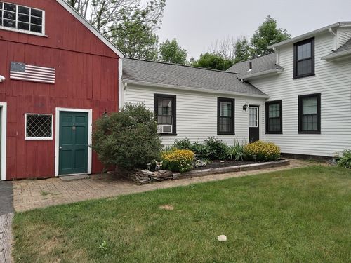 146 South St, Barre, MA, 01005-8894 | Card Image