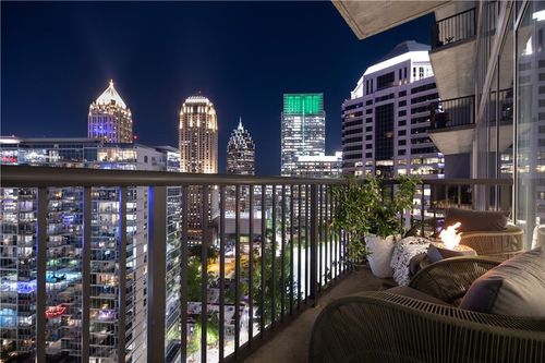 2011-1080 Peachtree St Ne, Atlanta, GA, 30309-6827 | Card Image