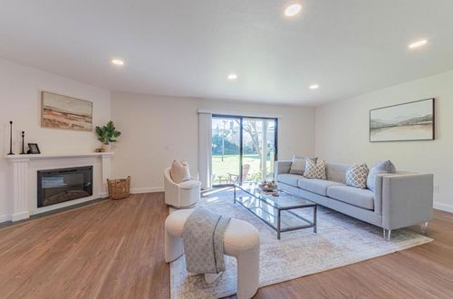 apt-24-3850 Rio Rd, Carmel, CA, 93923-8623 | Card Image