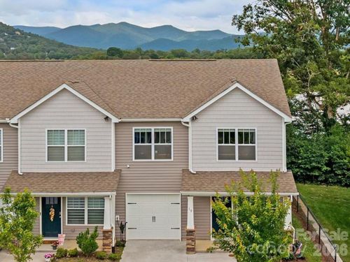 10 Benedict Ln, Weaverville, NC, 28787-0968 | Card Image