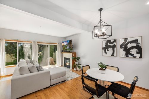 unit-5c-418 17th St Se, Auburn, WA, 98002-6885 | Card Image