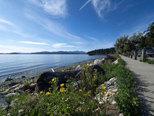 105-5160 Davis Bay Rd, Sechelt, BC, V7Z0H3 | Card Image