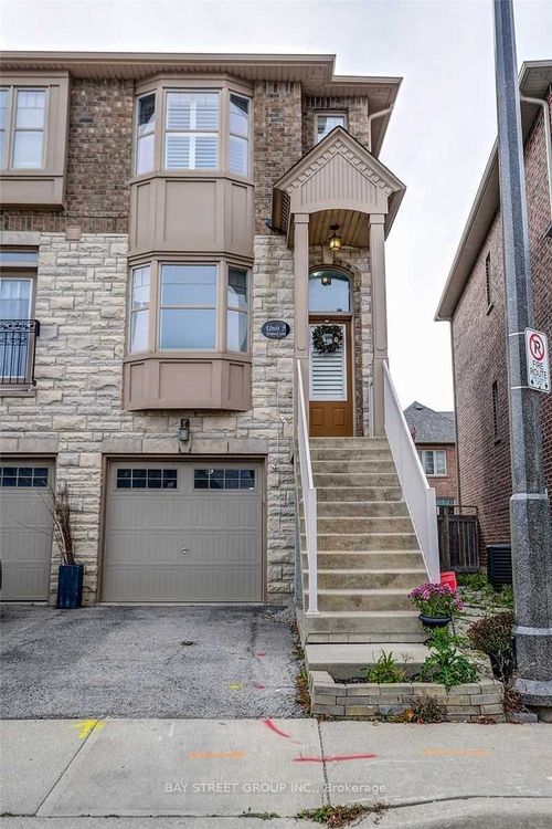 9-2410 Woodstock Trail, Oakville, ON, L6M0L3 | Card Image