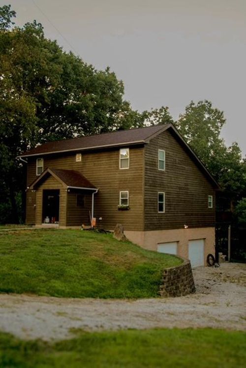 1712 Happy Hill Ct, Ashland, KY, 41102-9215 | Card Image