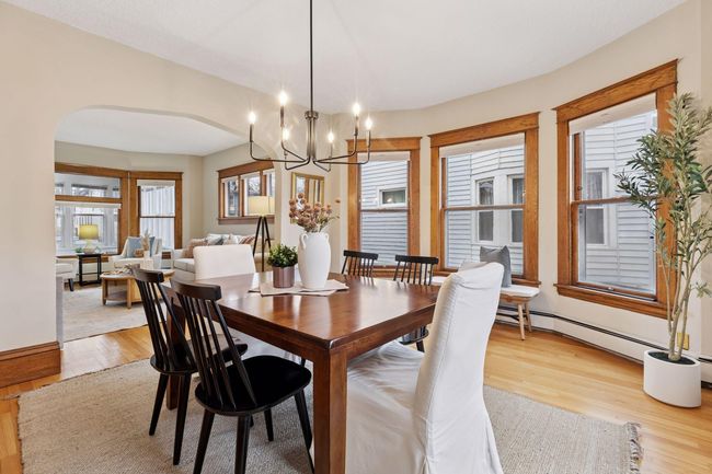The floorplan is open and bright, ideal for elegant entertaining as well as for comfortable living. | Image 12