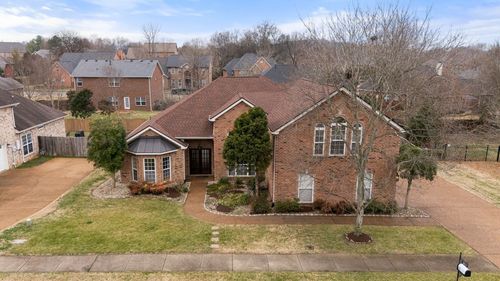 3131 Bruce Gardens Cir, Franklin, TN, 37064-4277 | Card Image