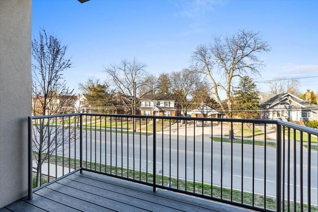 UNIT-115 - 500 N Northwest Hwy, Condo with 2 bedrooms, 2 bathrooms and 91 parking in Park Ridge IL | Image 7