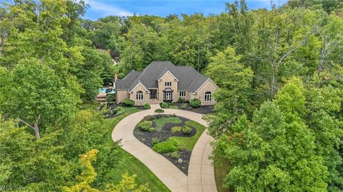 8215 Eagle Ridge Drive, Painesville, OH, 44077 | Card Image