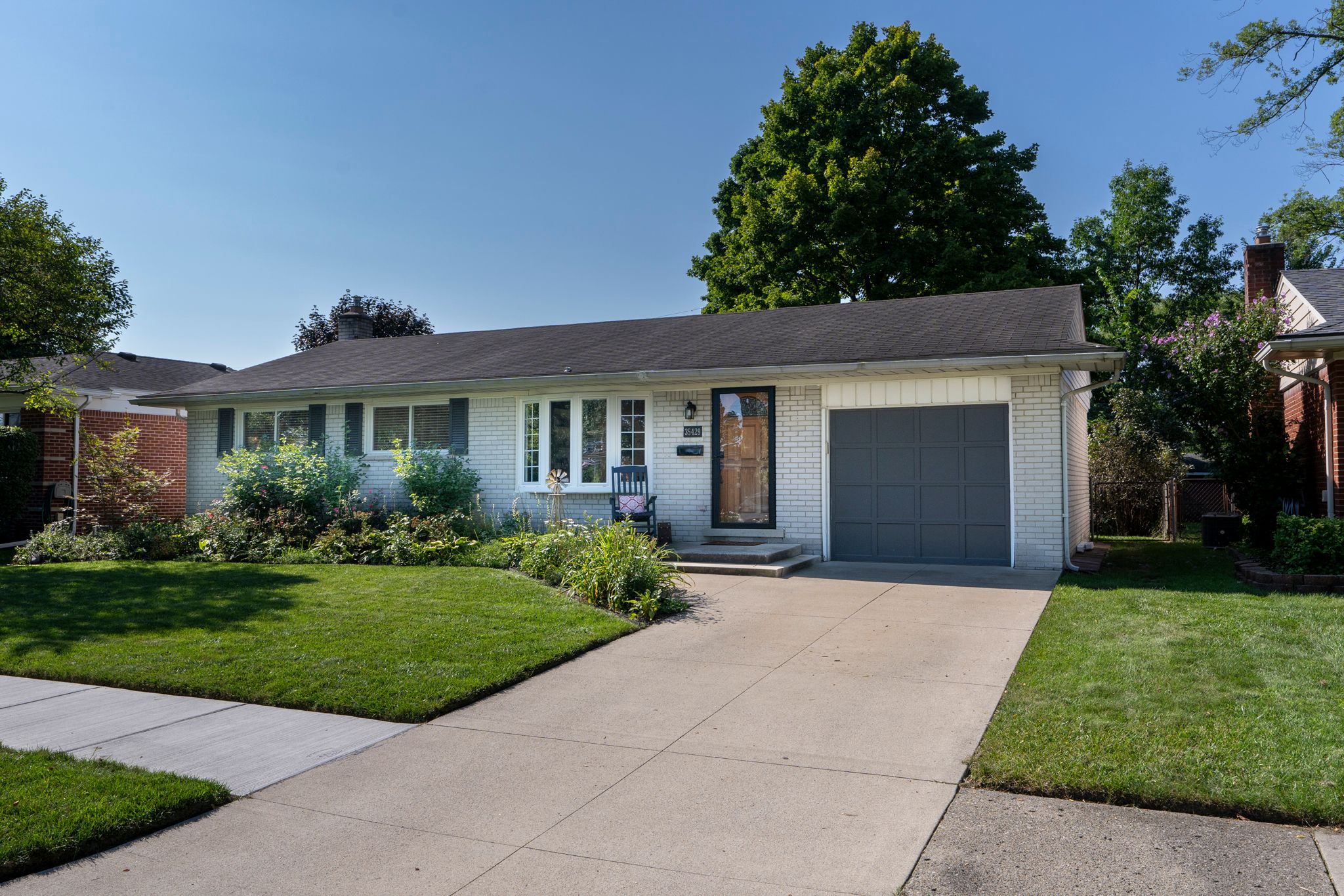 Elmira St, Livonia, MI 48150