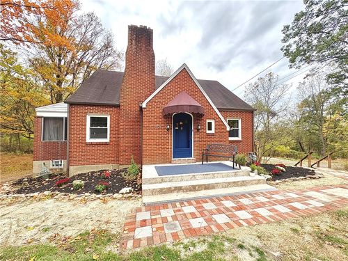 391 Roosevelt Rd, Pittsburgh, PA, 15237-1024 | Card Image