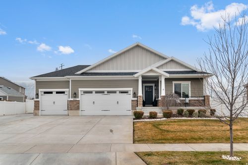 621 S Sugar Pine Dr, Layton, UT, 84041-7481 | Card Image