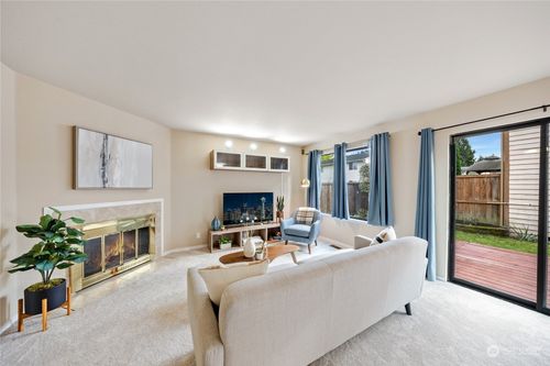 1-1302 3rd St Se, Auburn, WA, 98002-5752 | Card Image