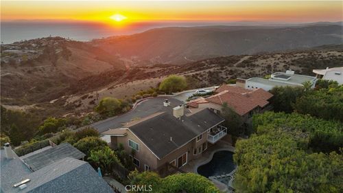 3208 Bern Ct, Laguna Beach, CA, 92651-2007 | Card Image