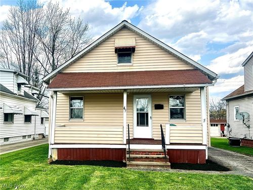67 Forbes Rd, Bedford, OH, 44146-5413 | Card Image