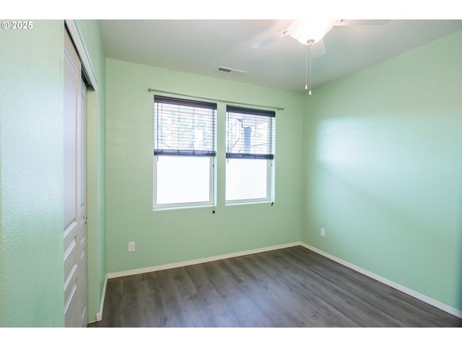 1067 S 55 Th St, House other with 3 bedrooms, 2 bathrooms and 2 parking in Springfield OR | Image 22