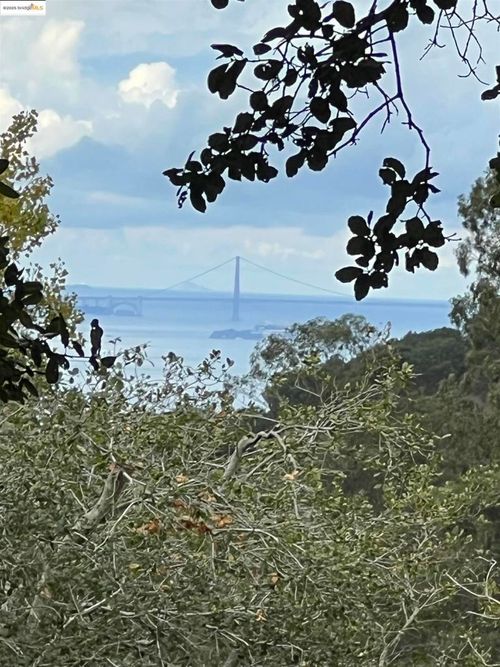67 Gypsy Ln, Berkeley, CA, 94705-1532 | Card Image