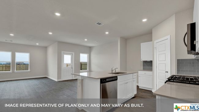 429 Wirecrested Dr, House other with 4 bedrooms, 3 bathrooms and null parking in Lockhart TX | Image 8